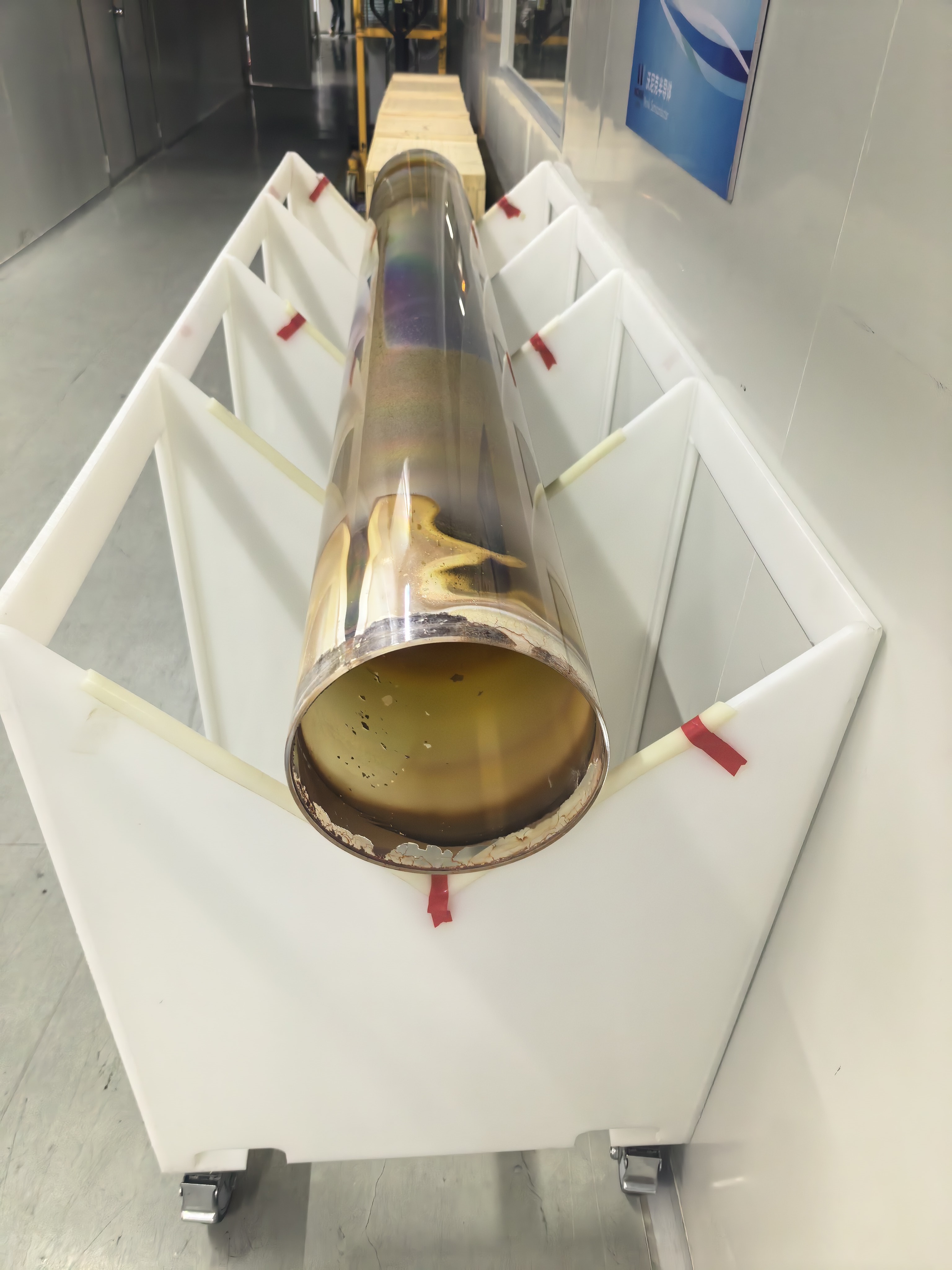 Representative WONIK quartz process tube for service evaluation